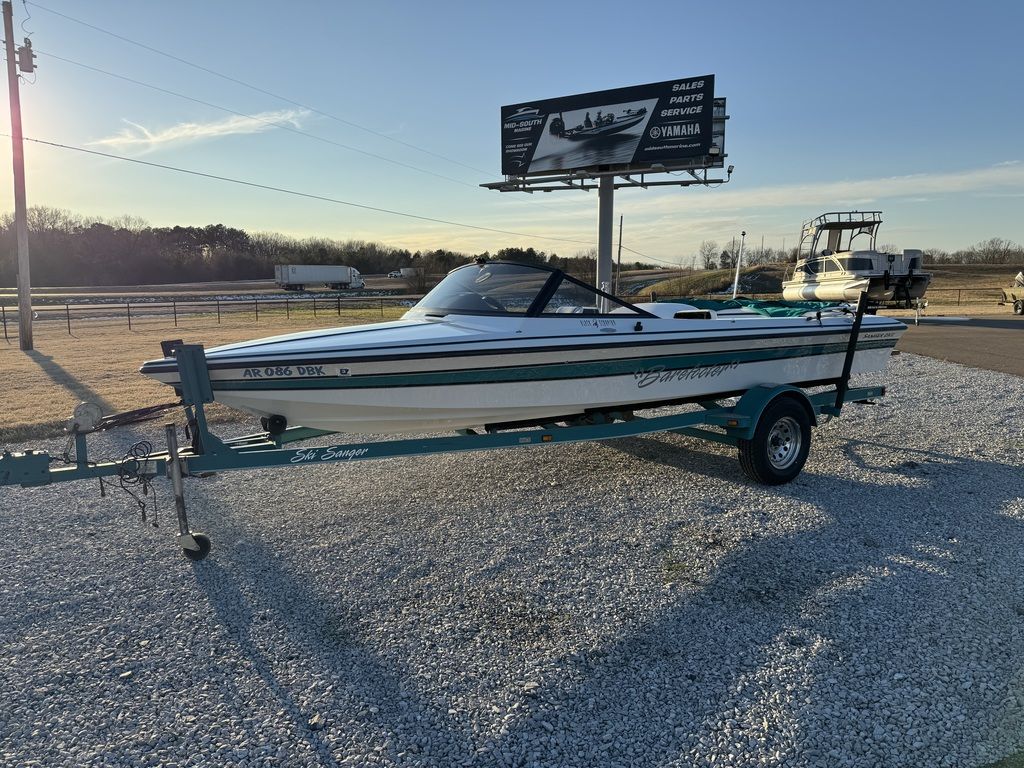 2000 Sanger Boats 2000 DXII Barefooter