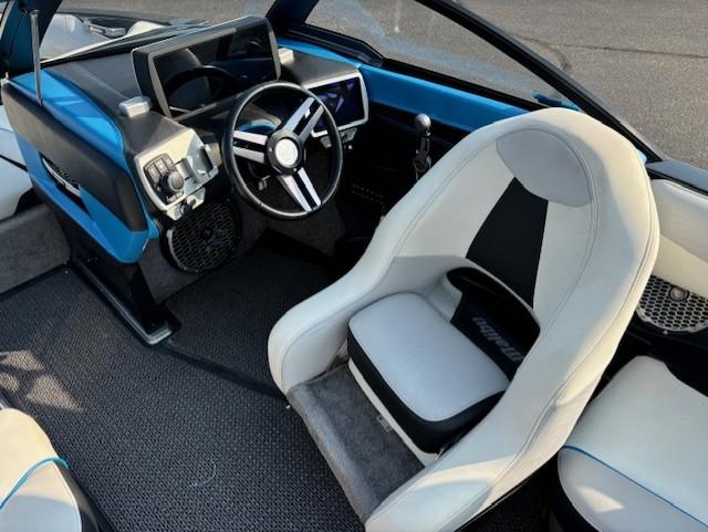 2016 Malibu 23 LSV – S7860