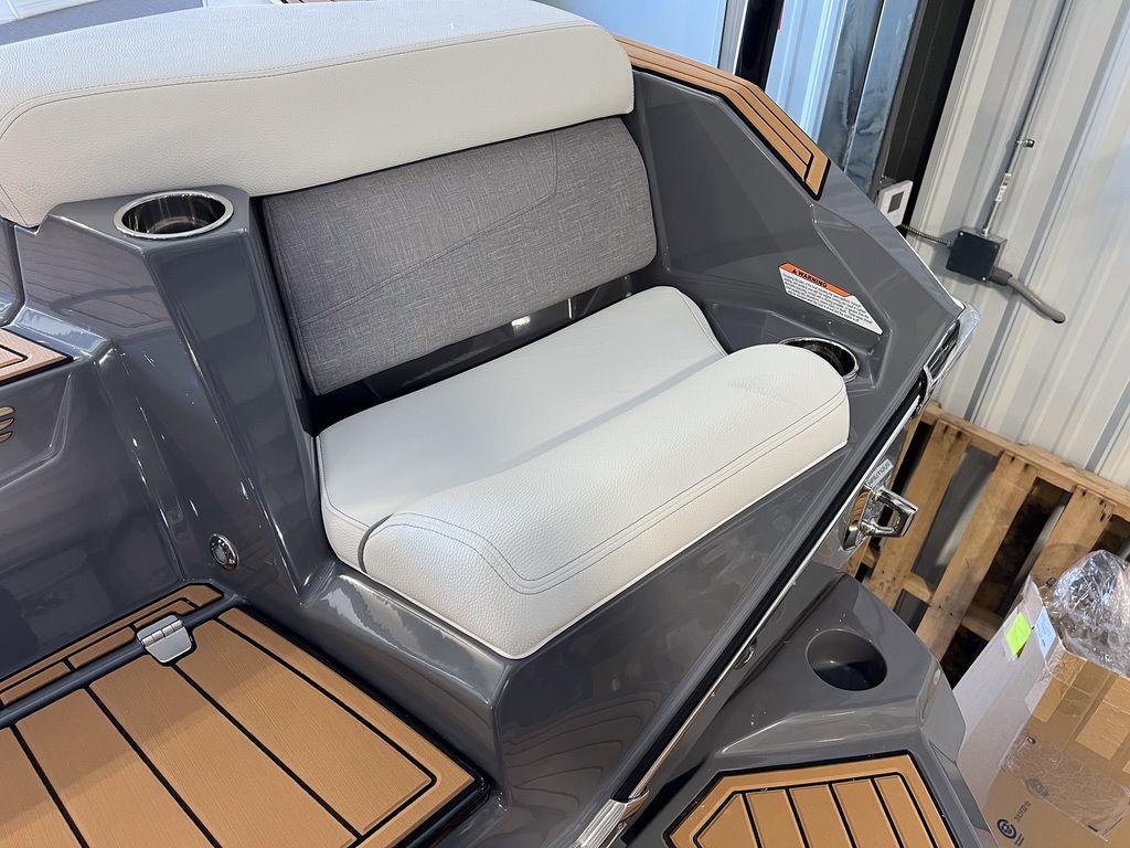 2024 Nautique G23