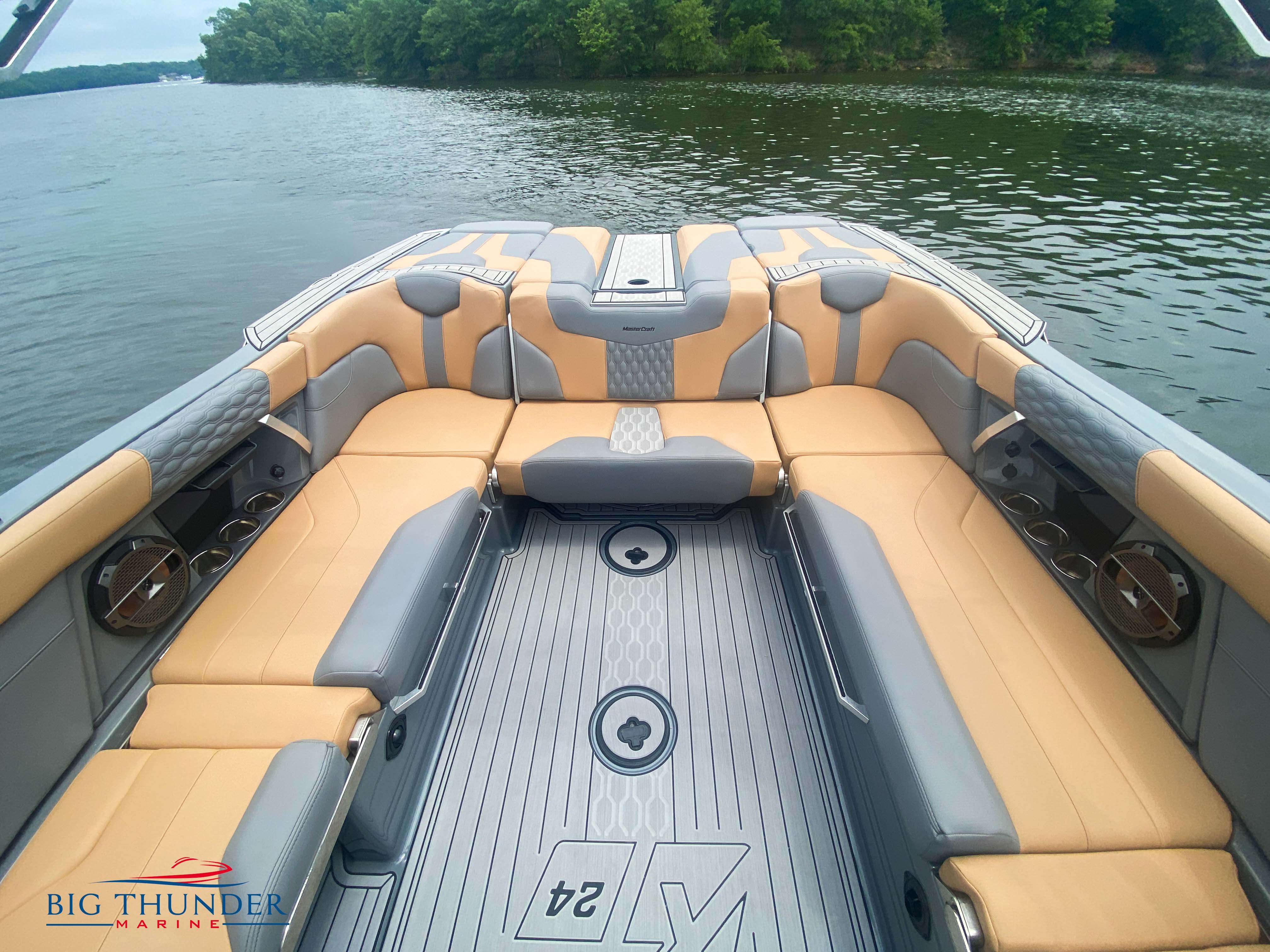 2022 Mastercraft XT24