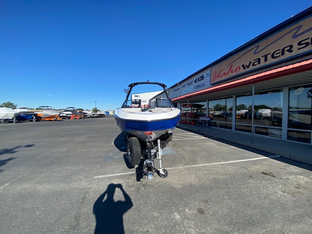 2022 Axis Wake Research T220