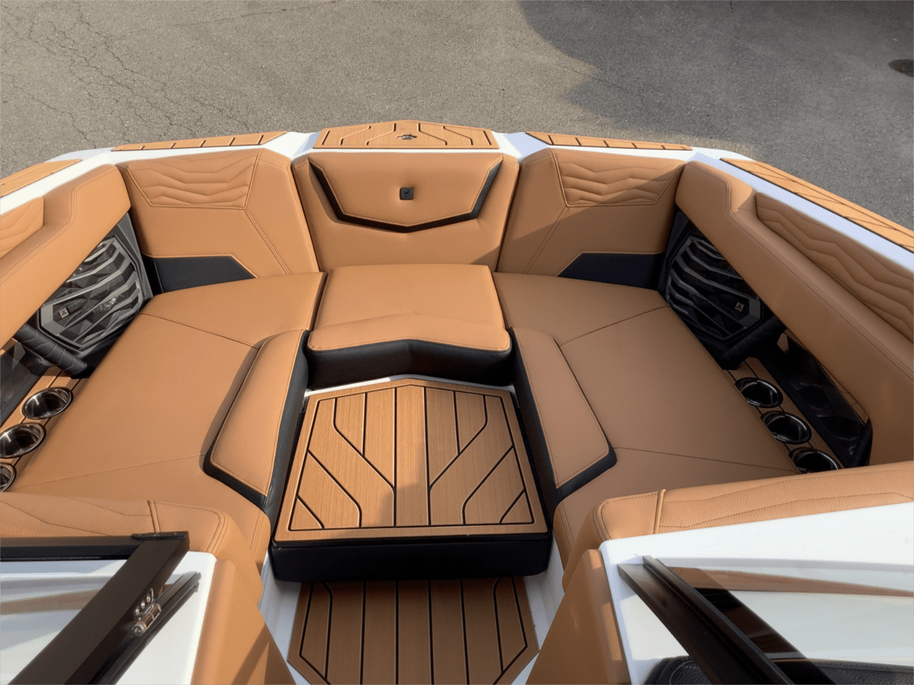 2025 Nautique G23