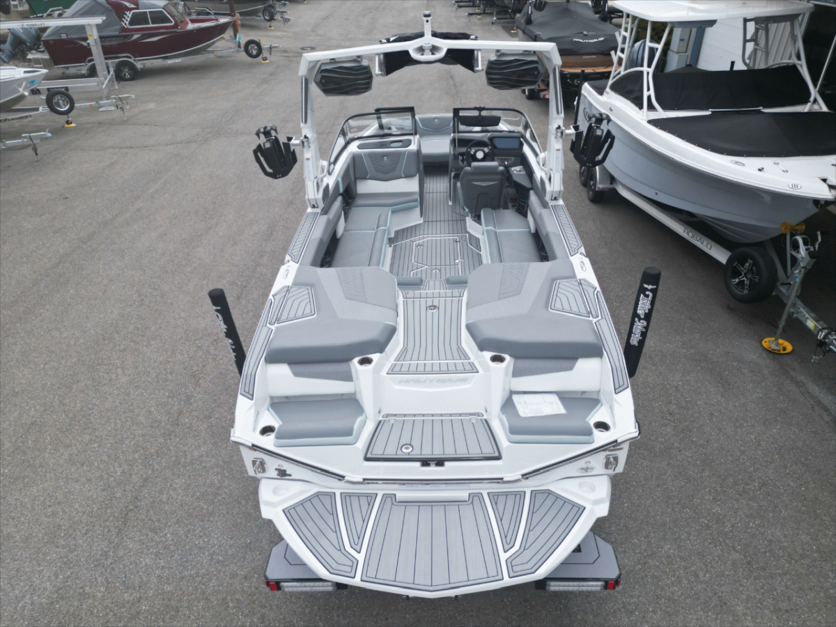 2024 Nautique G25
