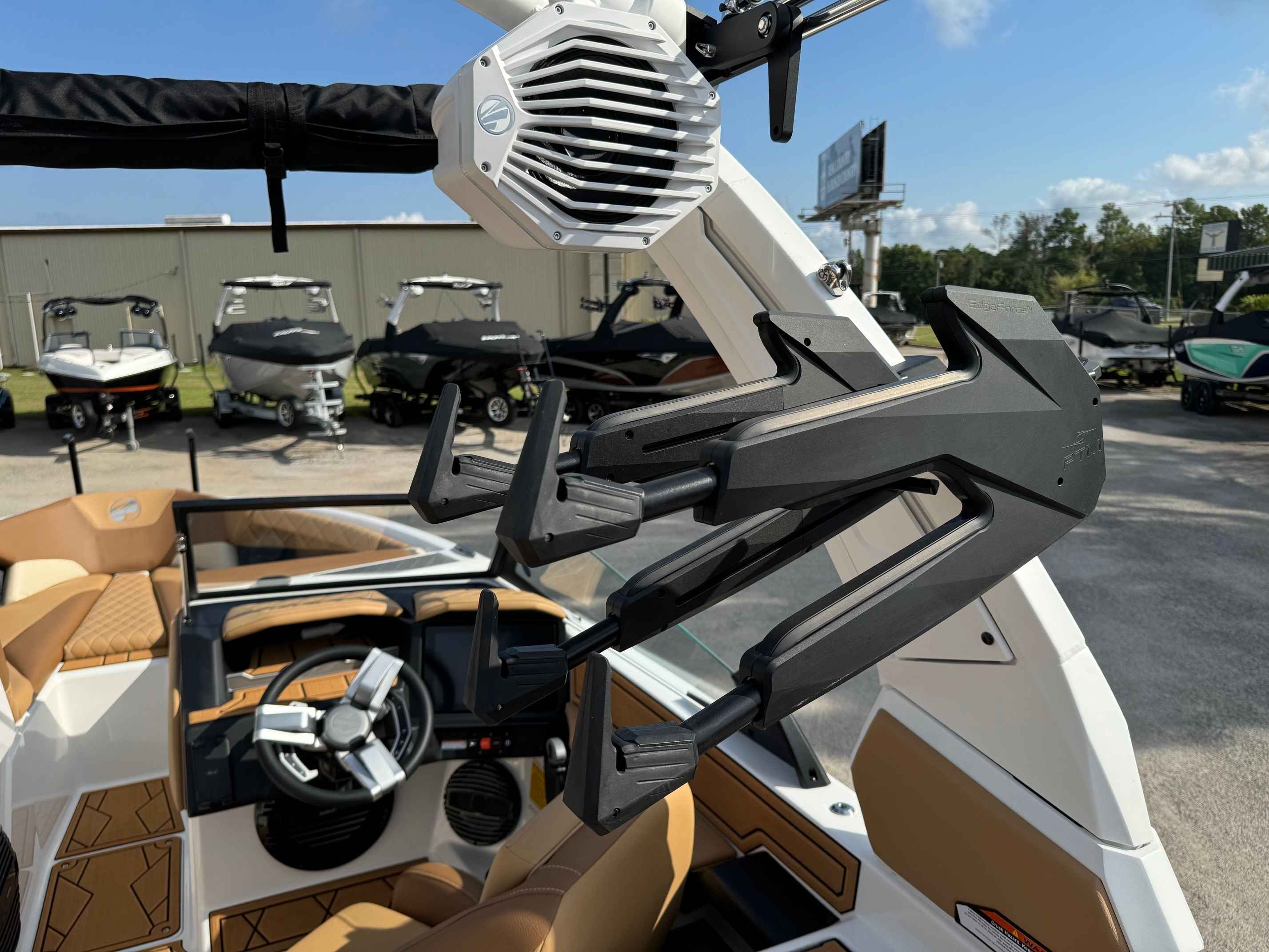 2025 Tige Z5 Icon
