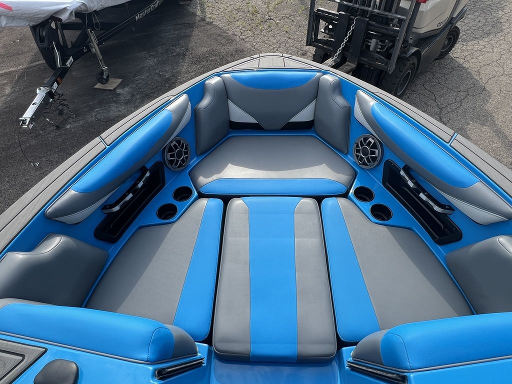 2020 Axis Wake Research T22
