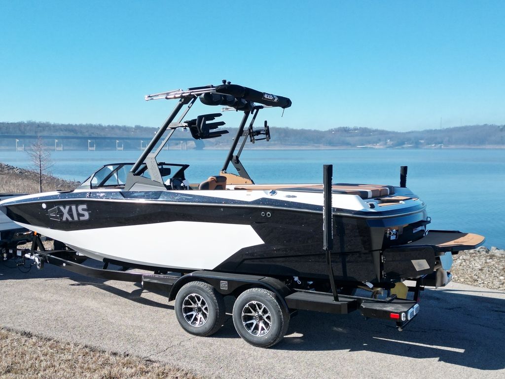 2024 Axis Wake Research A225