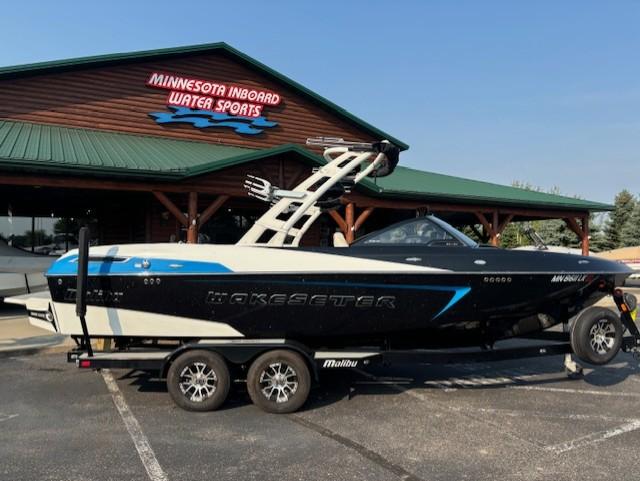 2016 Malibu 23 LSV – S7860