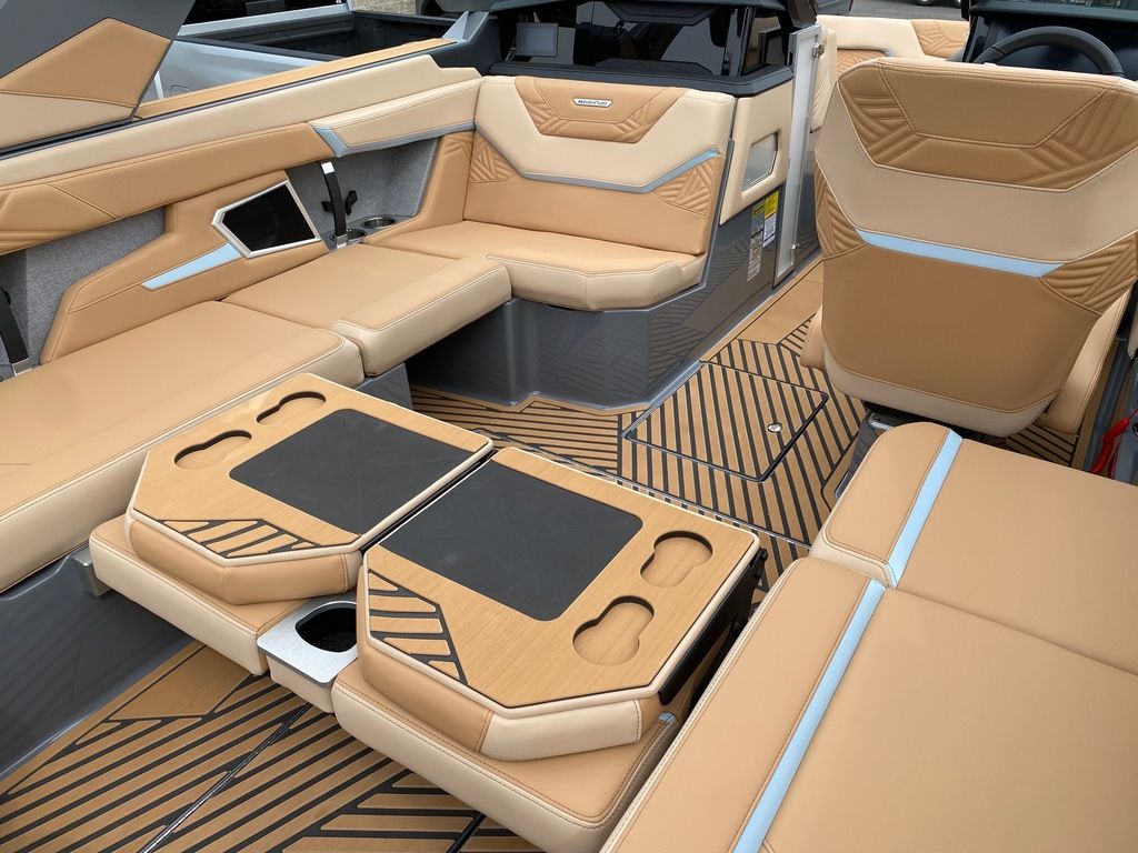 2025 MasterCraft XSTAR 23