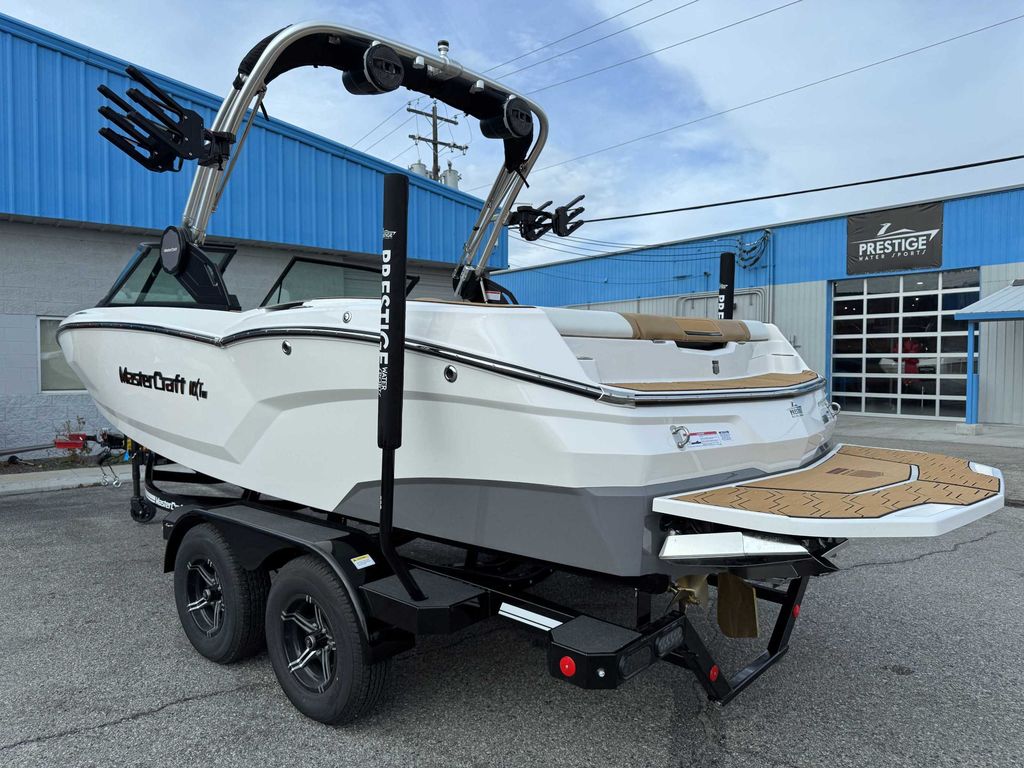 2025 MasterCraft NXT20