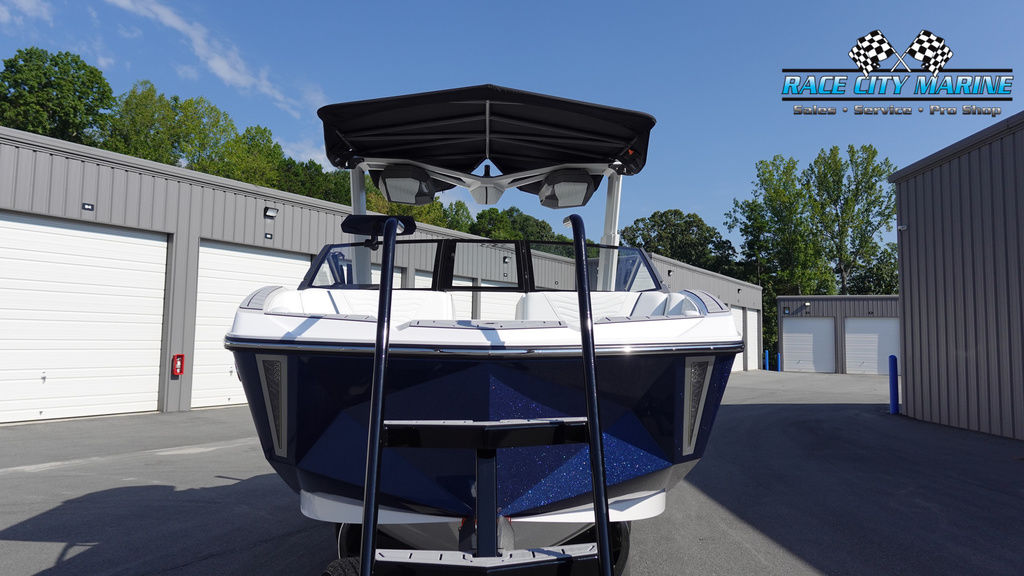 2025 Nautique G23