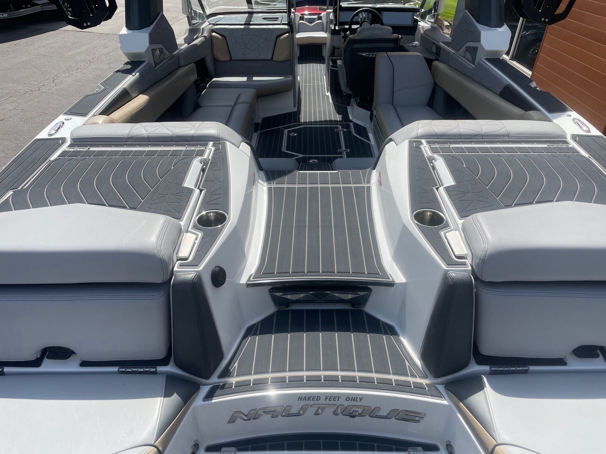 2021 NAUTIQUE G25 PARAGON 