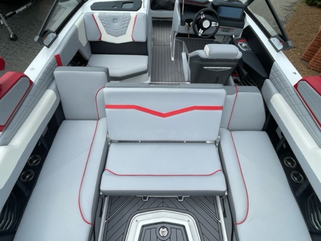 2023 Nautique Super Air Nautique G23