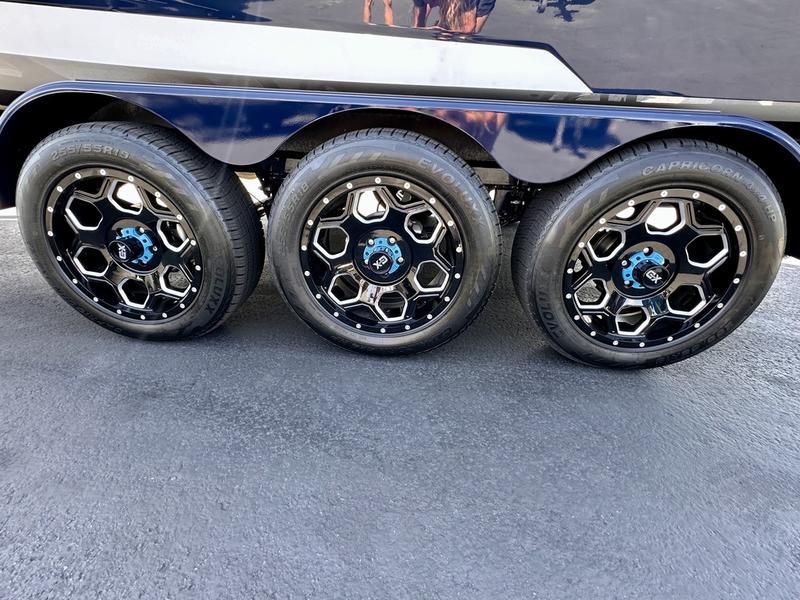 2024 Malibu 24 MXZ