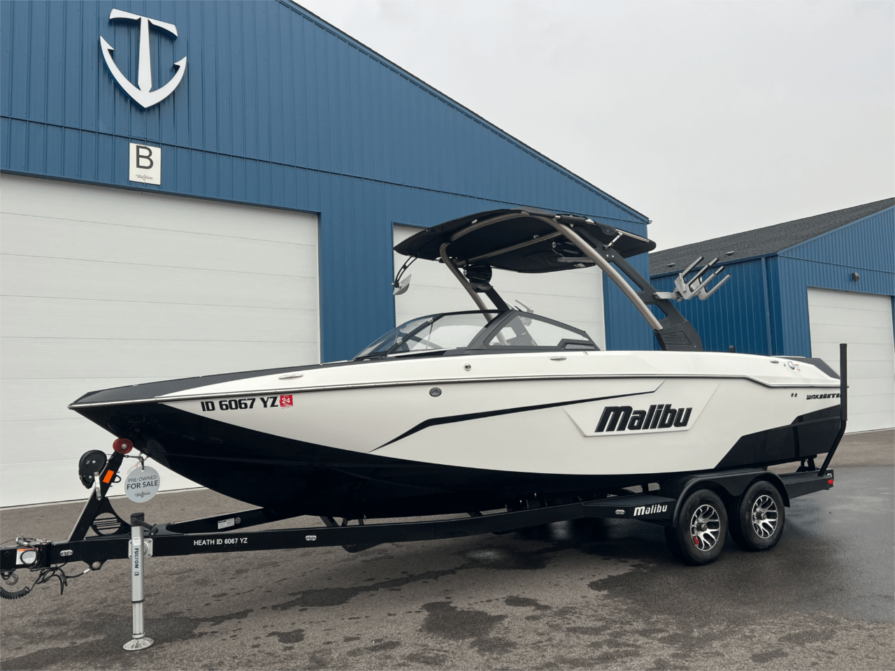 2020 Malibu 25 LSV