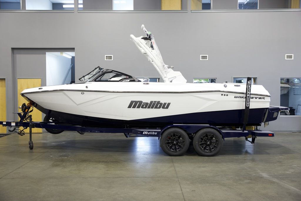boat.Title