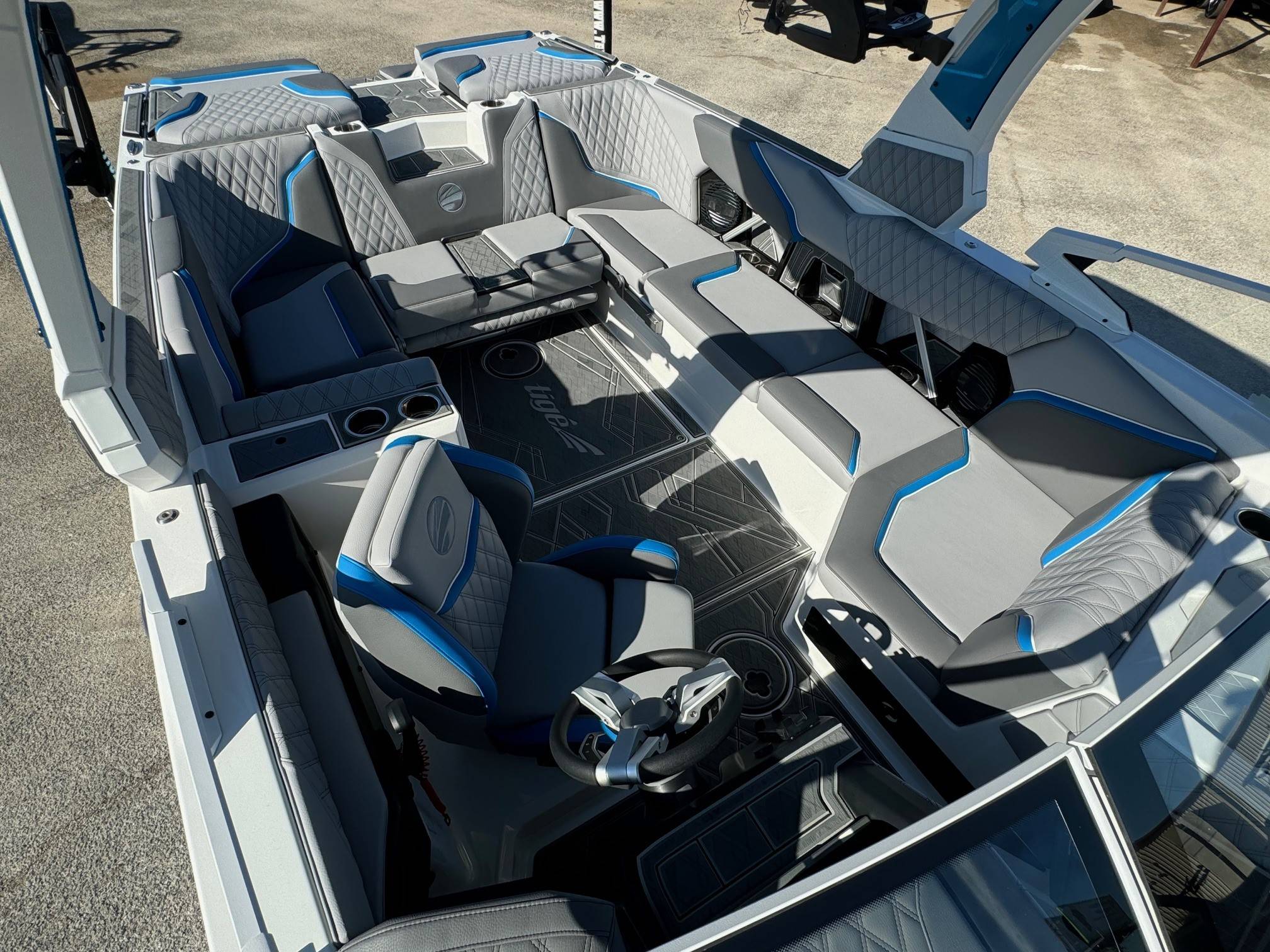 2025 Tige 24RZX Icon