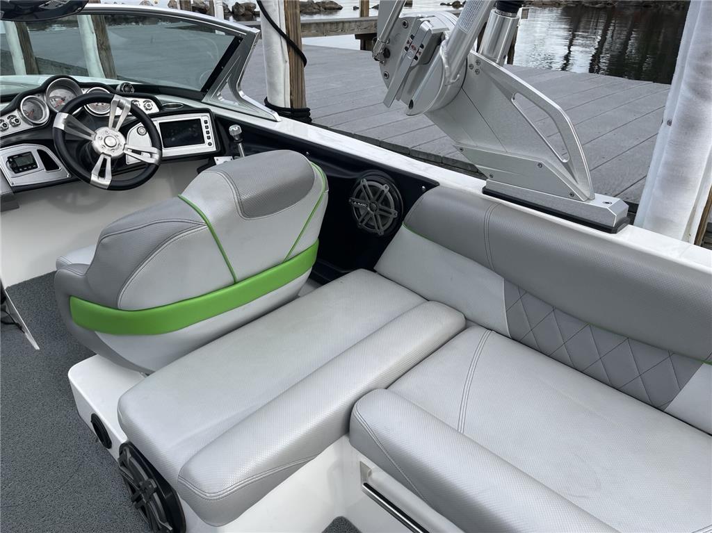 2015 MasterCraft X46