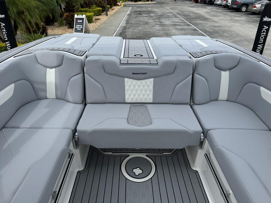 2025 MasterCraft XT23