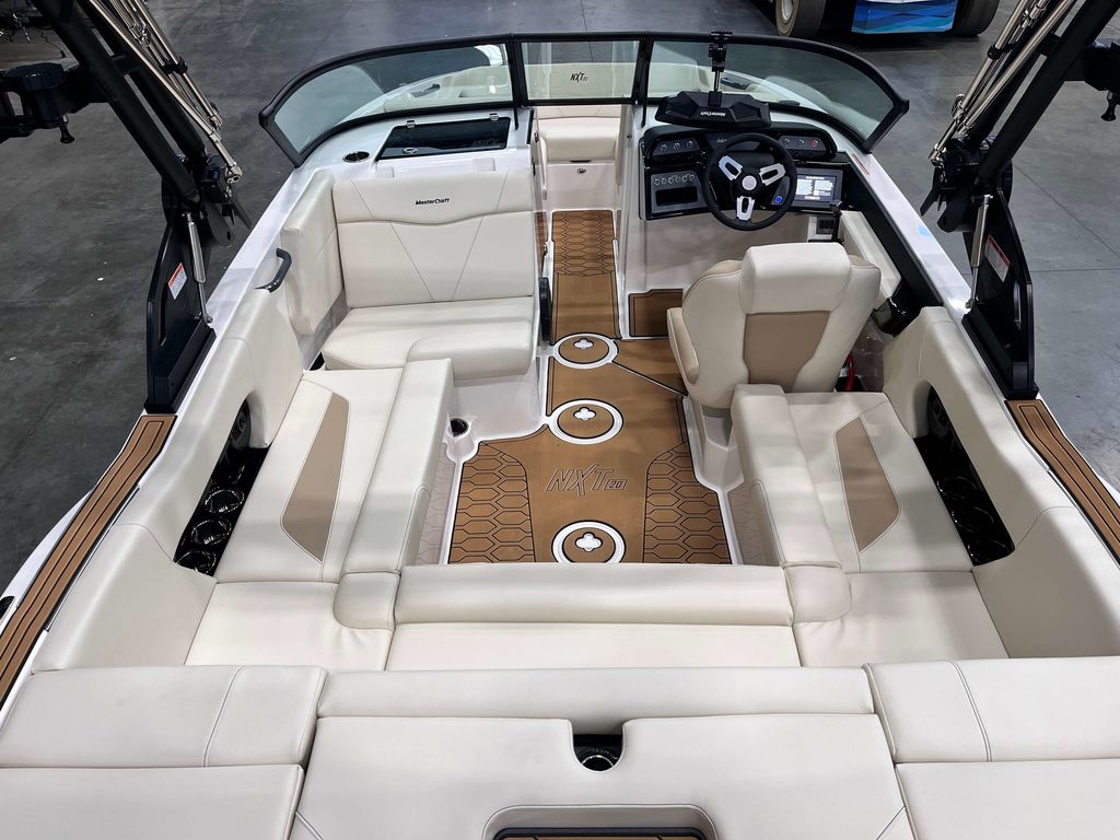 2025 MasterCraft NXT20