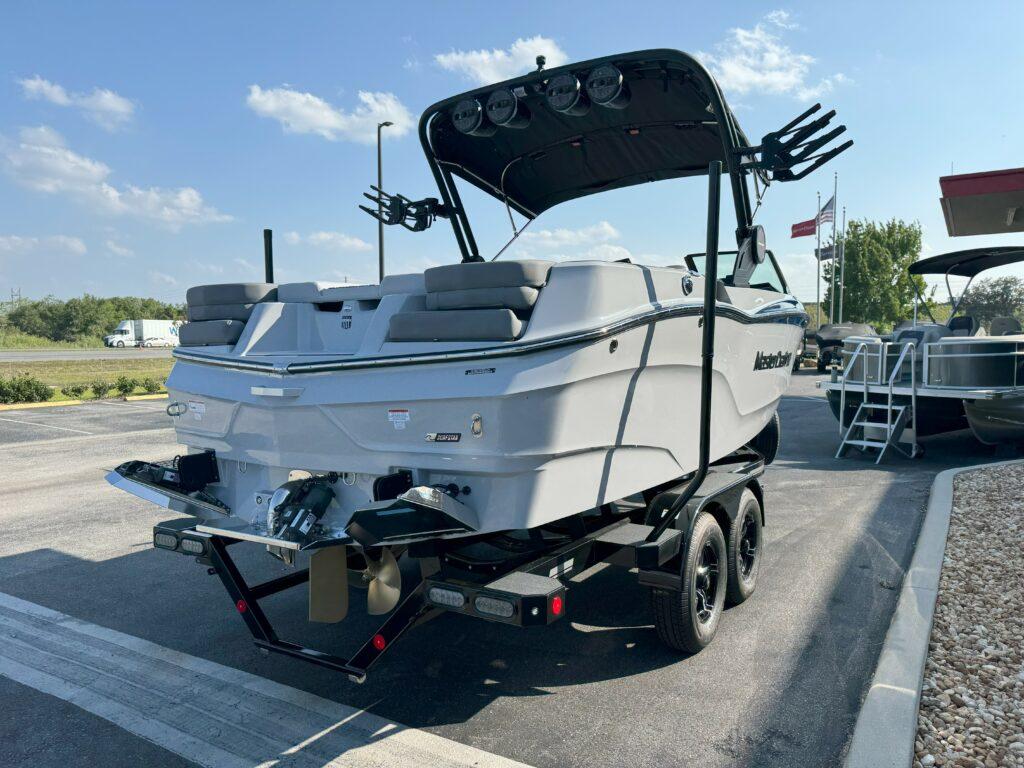 2024 MasterCraft XT22