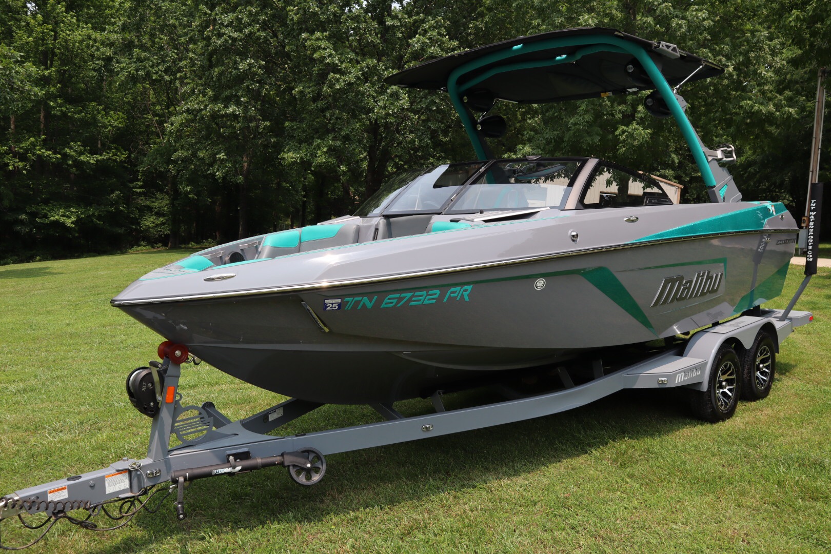 2022 Malibu 22 LSV