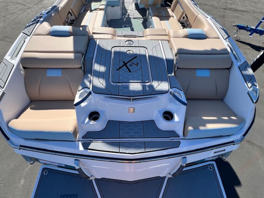 2024 Mastercraft X24