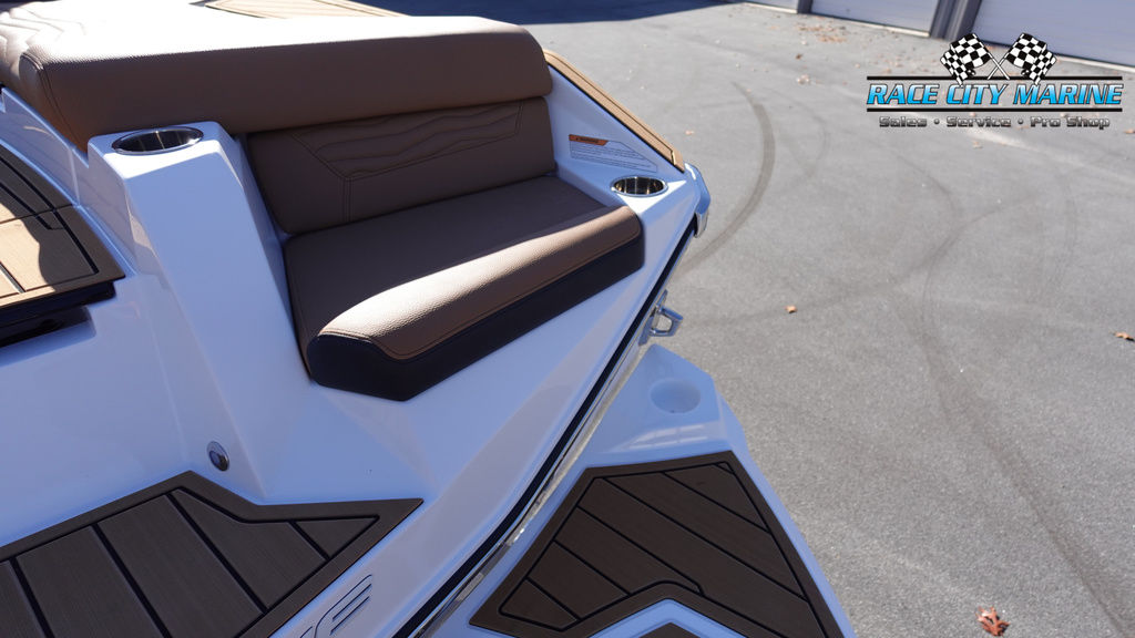 2025 Nautique G23