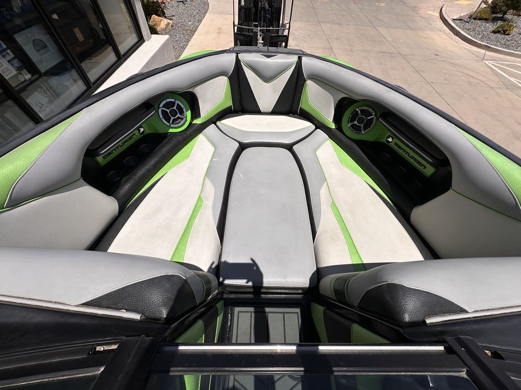 2016 centurion Ri237
