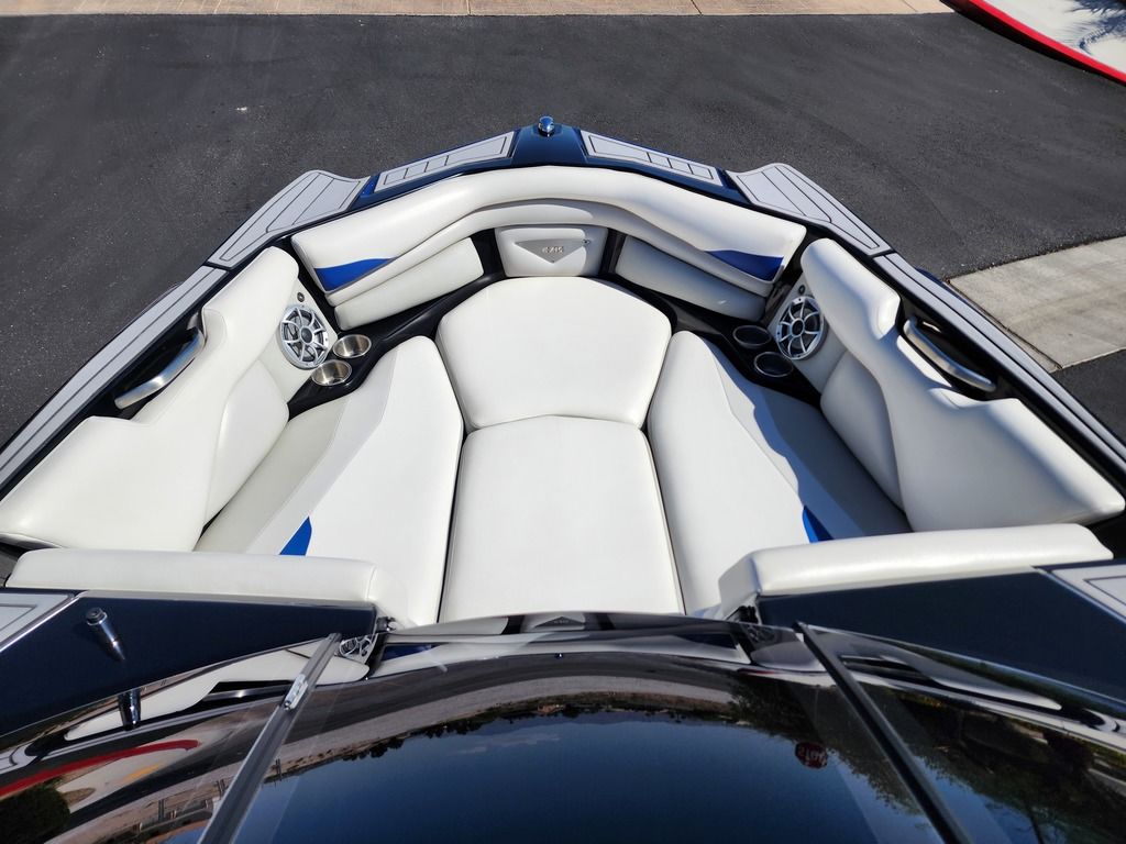 2016 Axis Wake Research A22 Icon