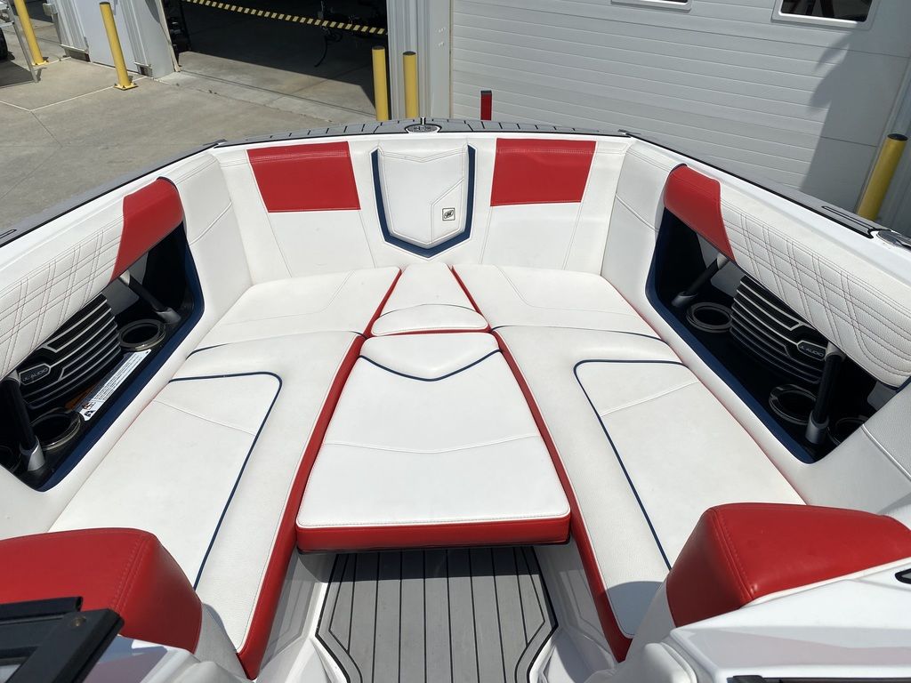2018 Nautique Super Air G23