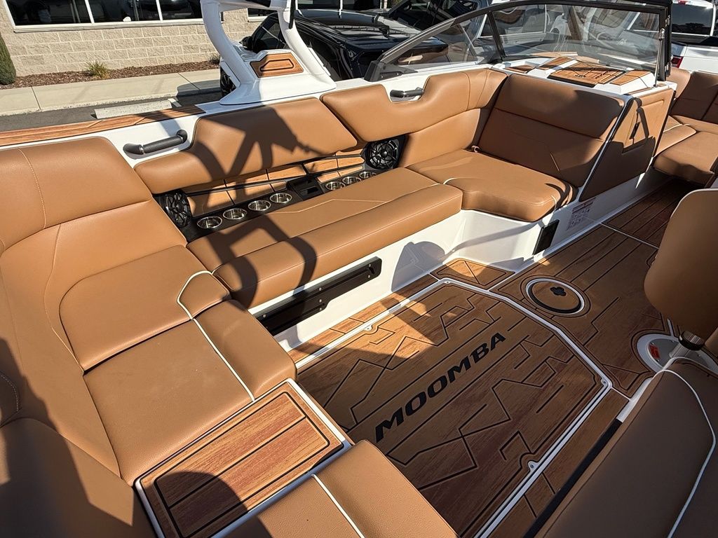 2025 Moomba Max