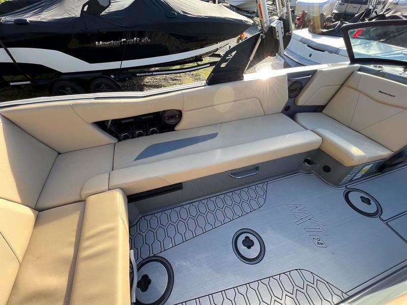 New 2024 MasterCraft NXT24