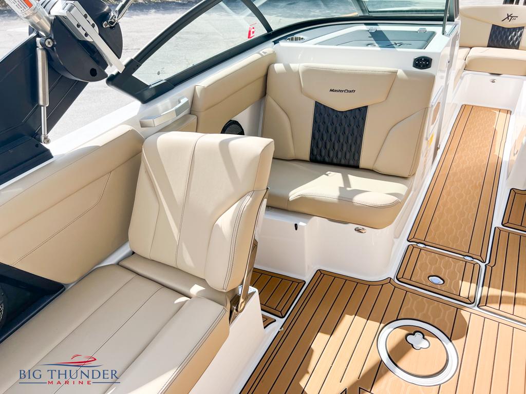 2023 Mastercraft XT24