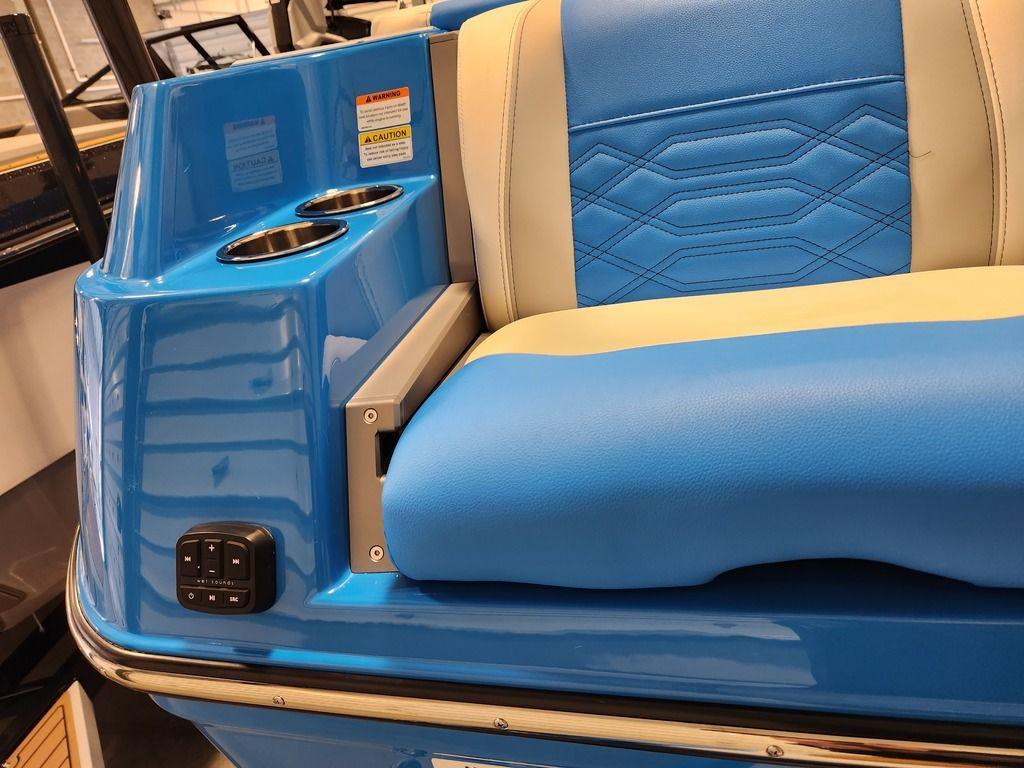 2023 malibu boats 26-LSV