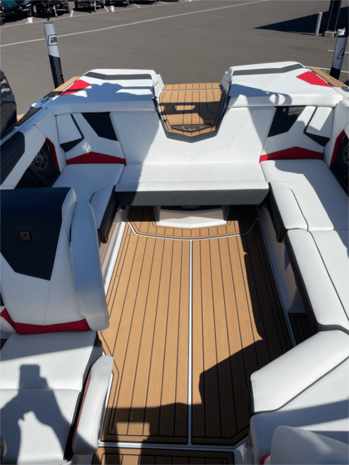 2024 Super Air Nautique S21