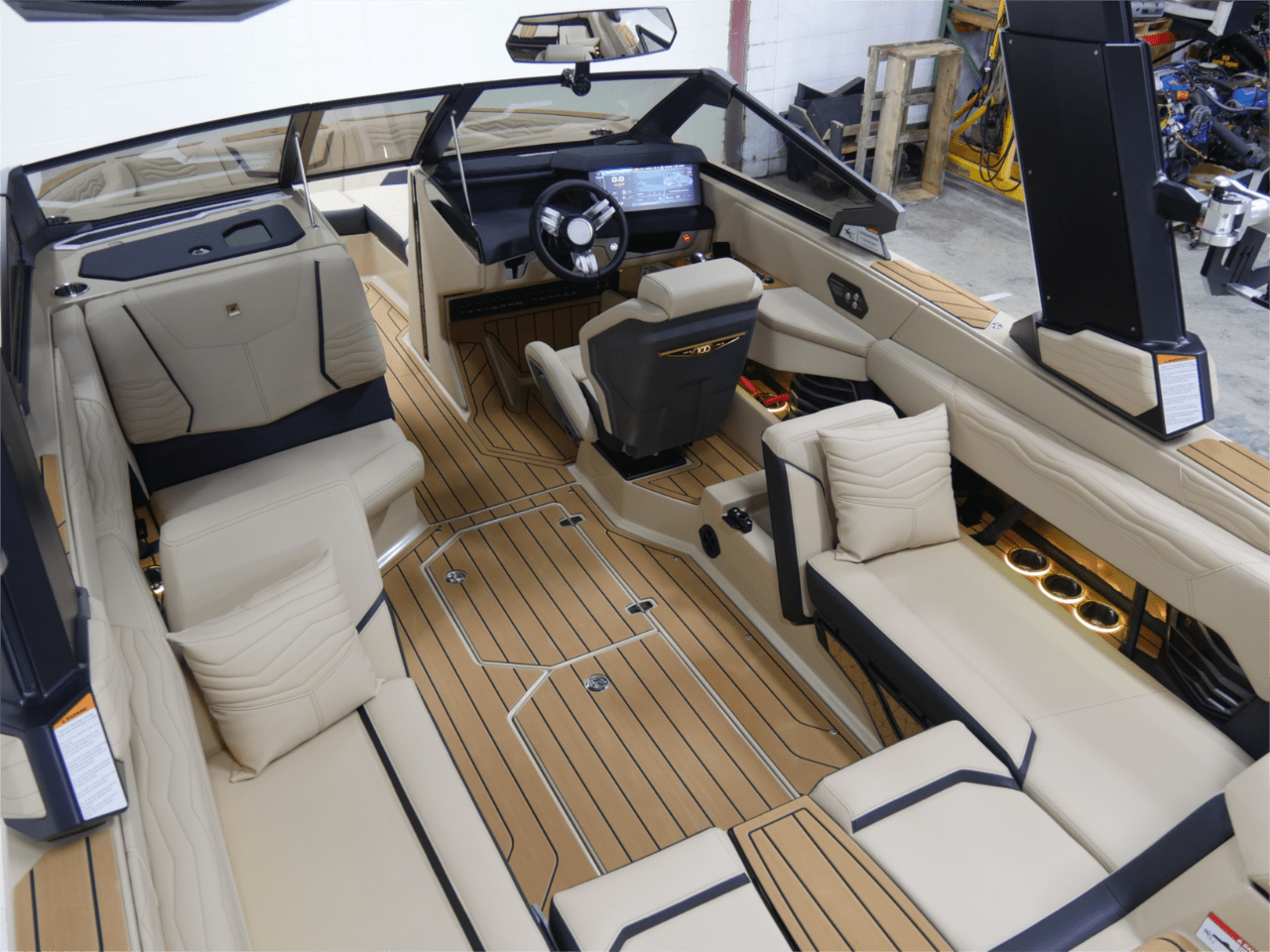 2025 Nautique G23 &#8211; Centennial Flake/Sahara