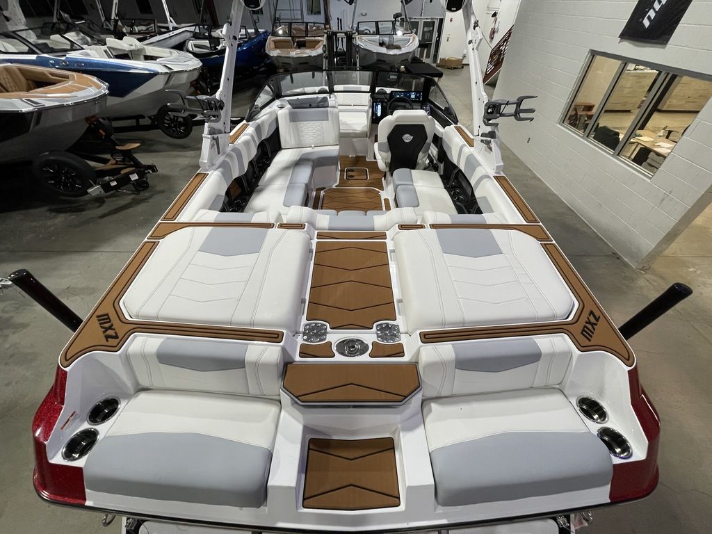 2025 Malibu Boats 23 MXZ