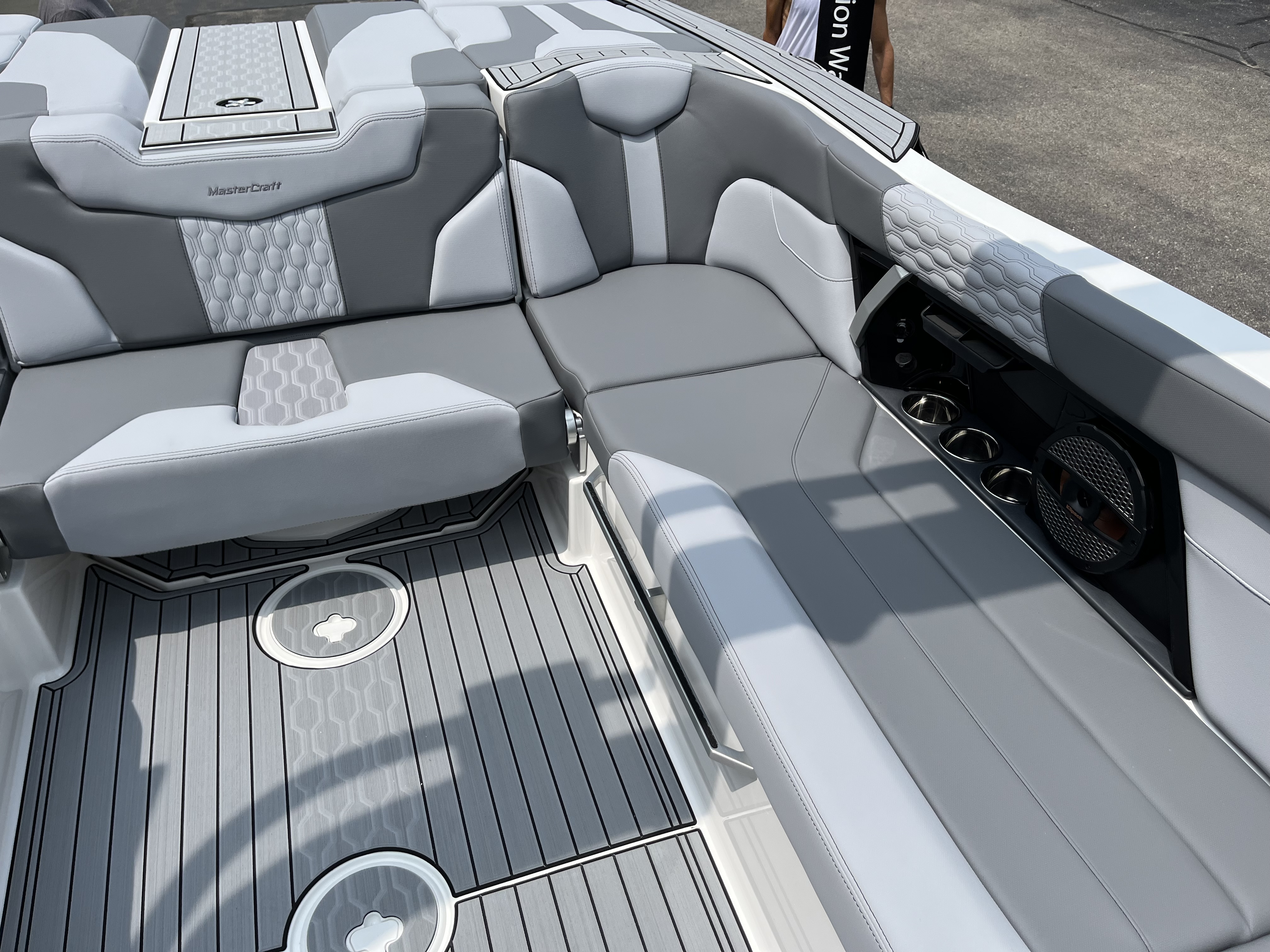 2024 MasterCraft XT25