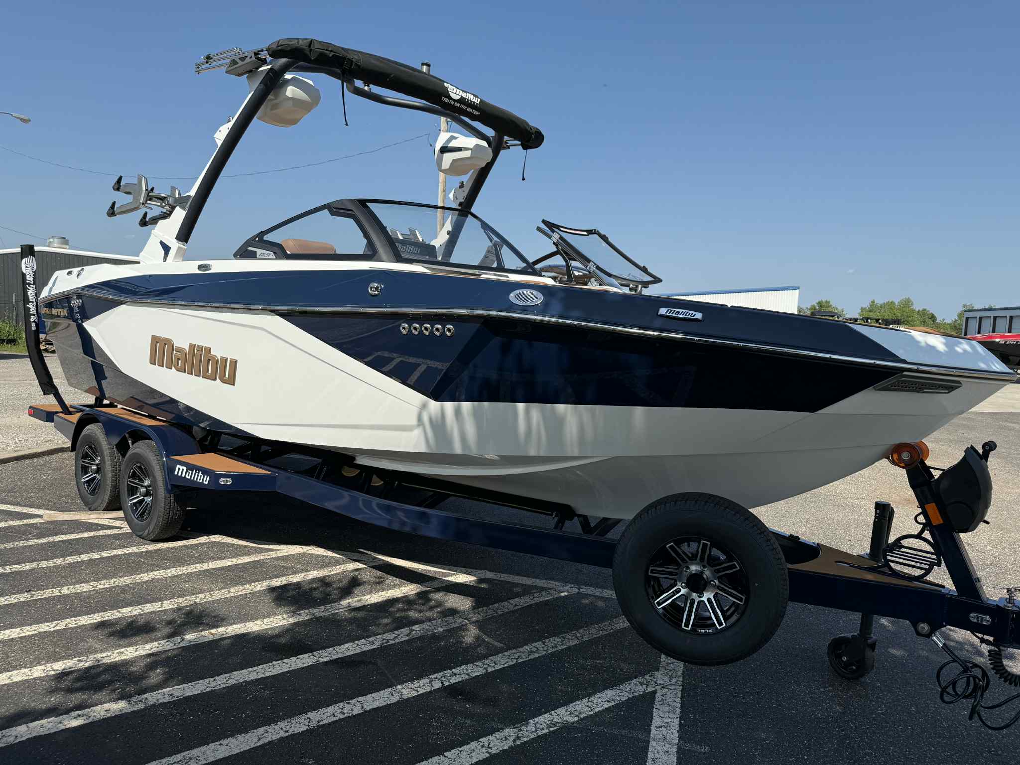 2025 Malibu 23LSV