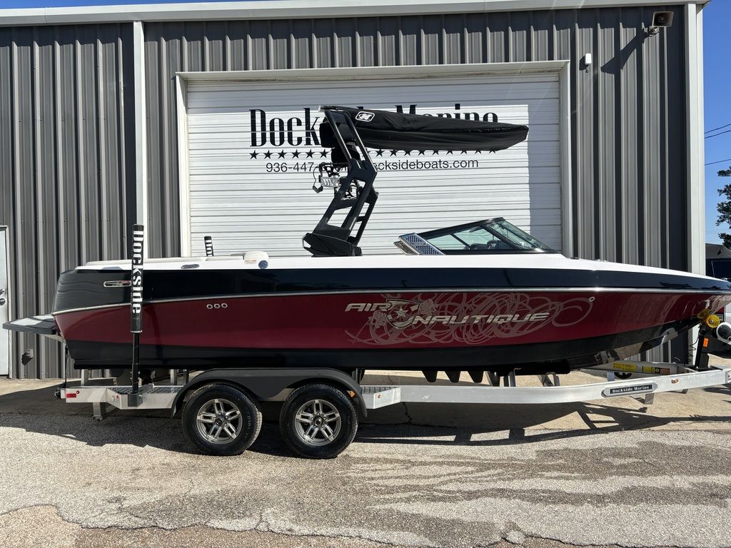 boat.Title