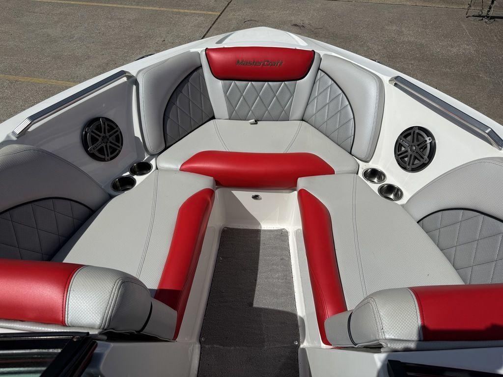 2015 MasterCraft X30