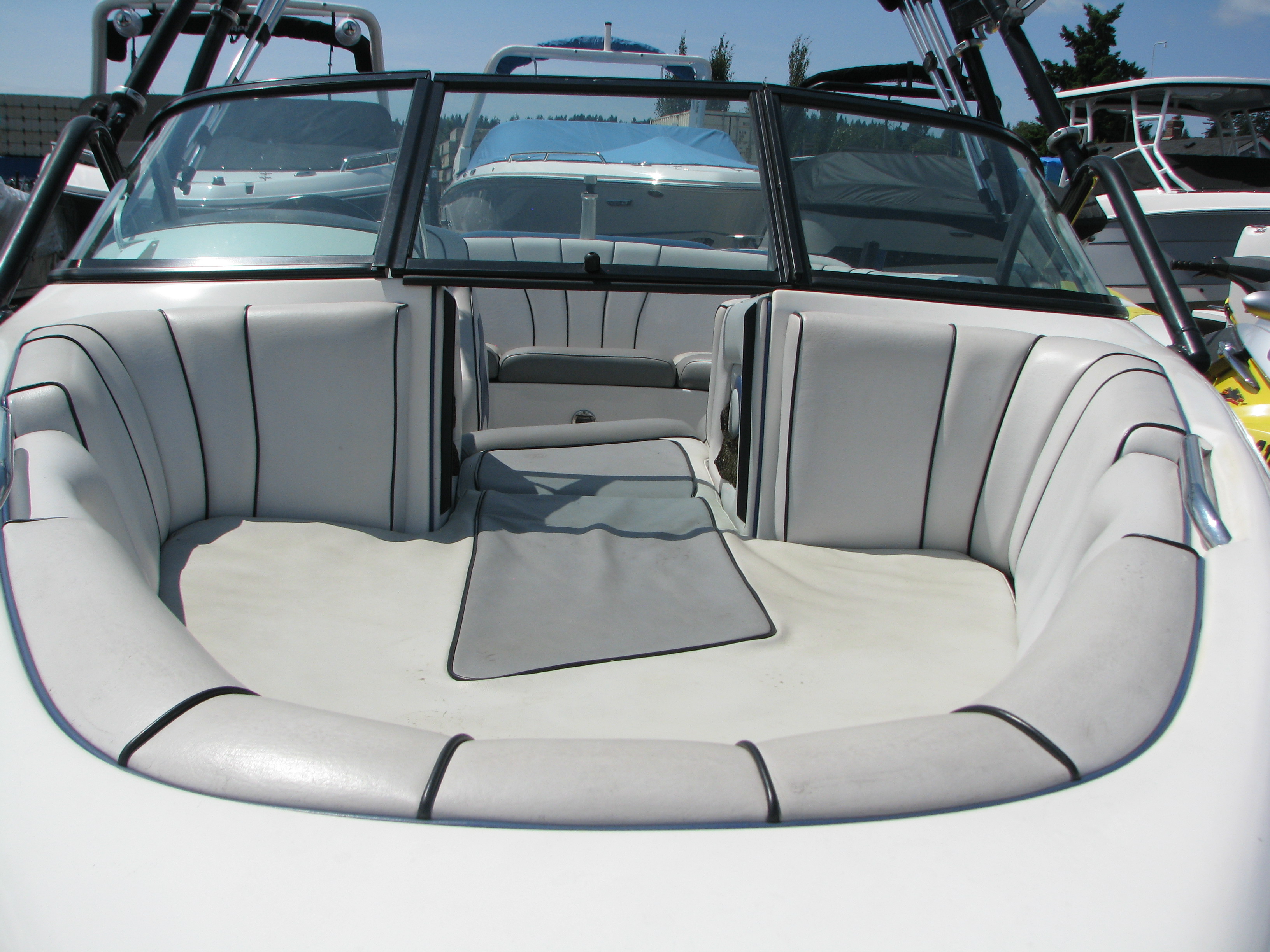 2005 MB B52-21 Triple Up