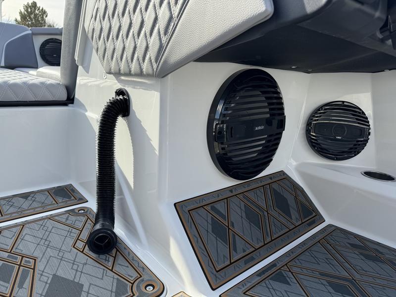 2024 Tige 24RZX