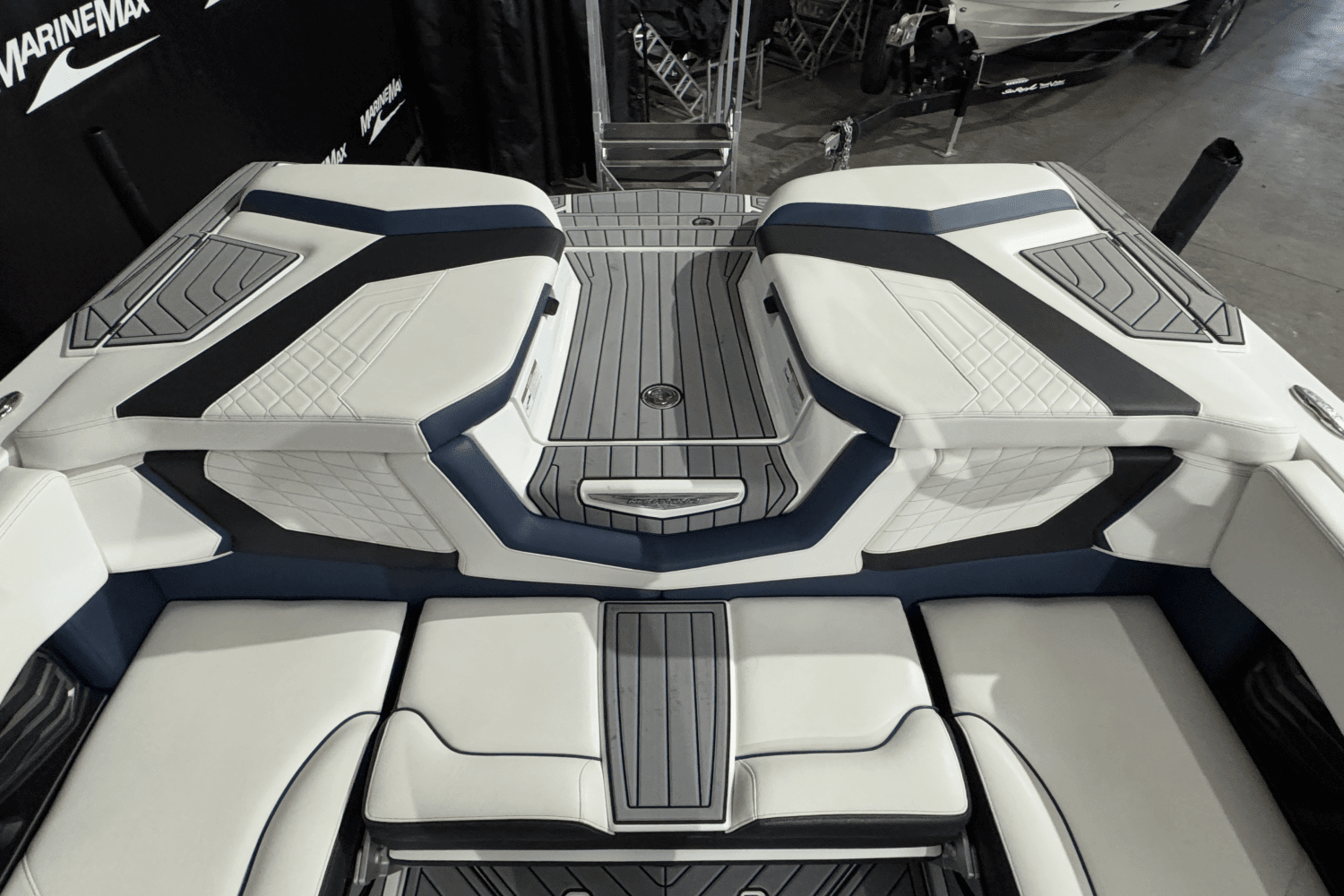 2021 Nautique G23