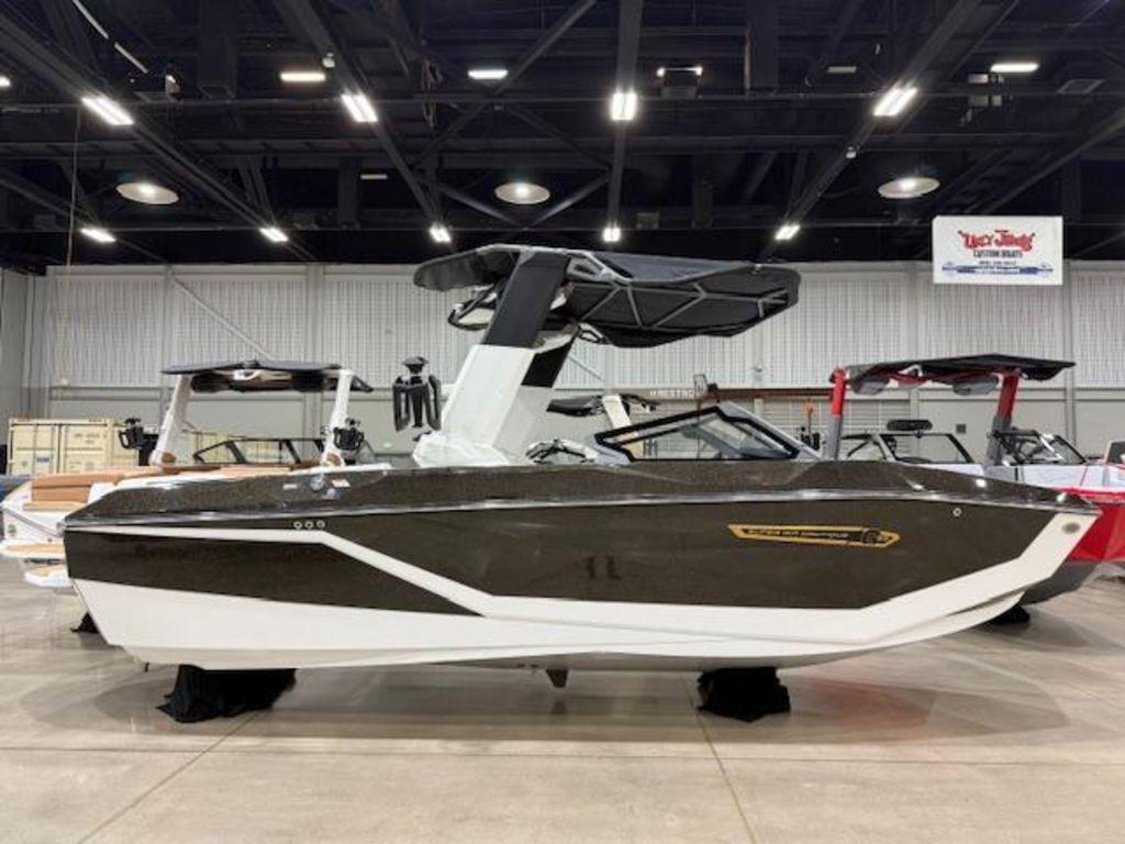boat.Title