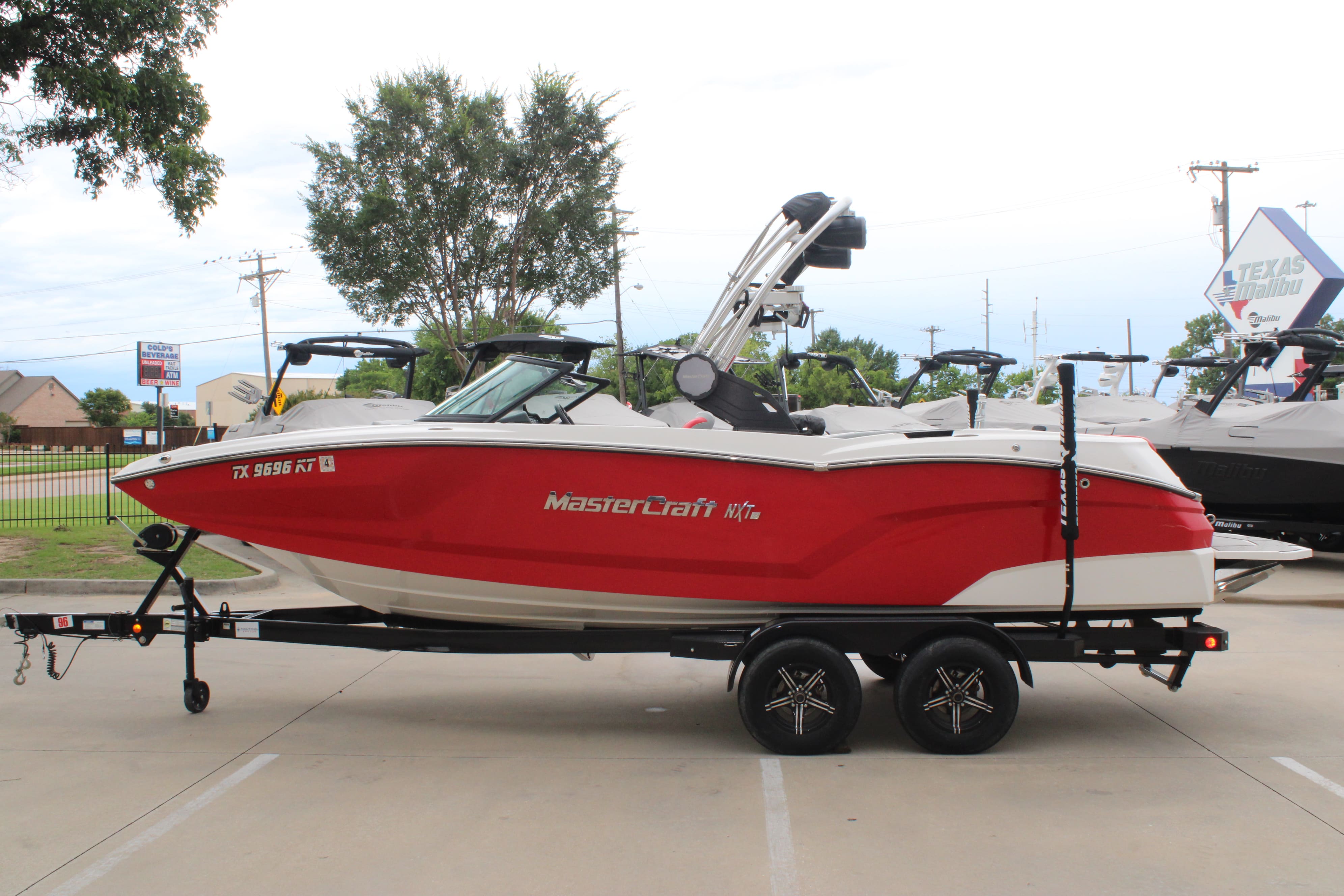 2022 MasterCraft NXT22