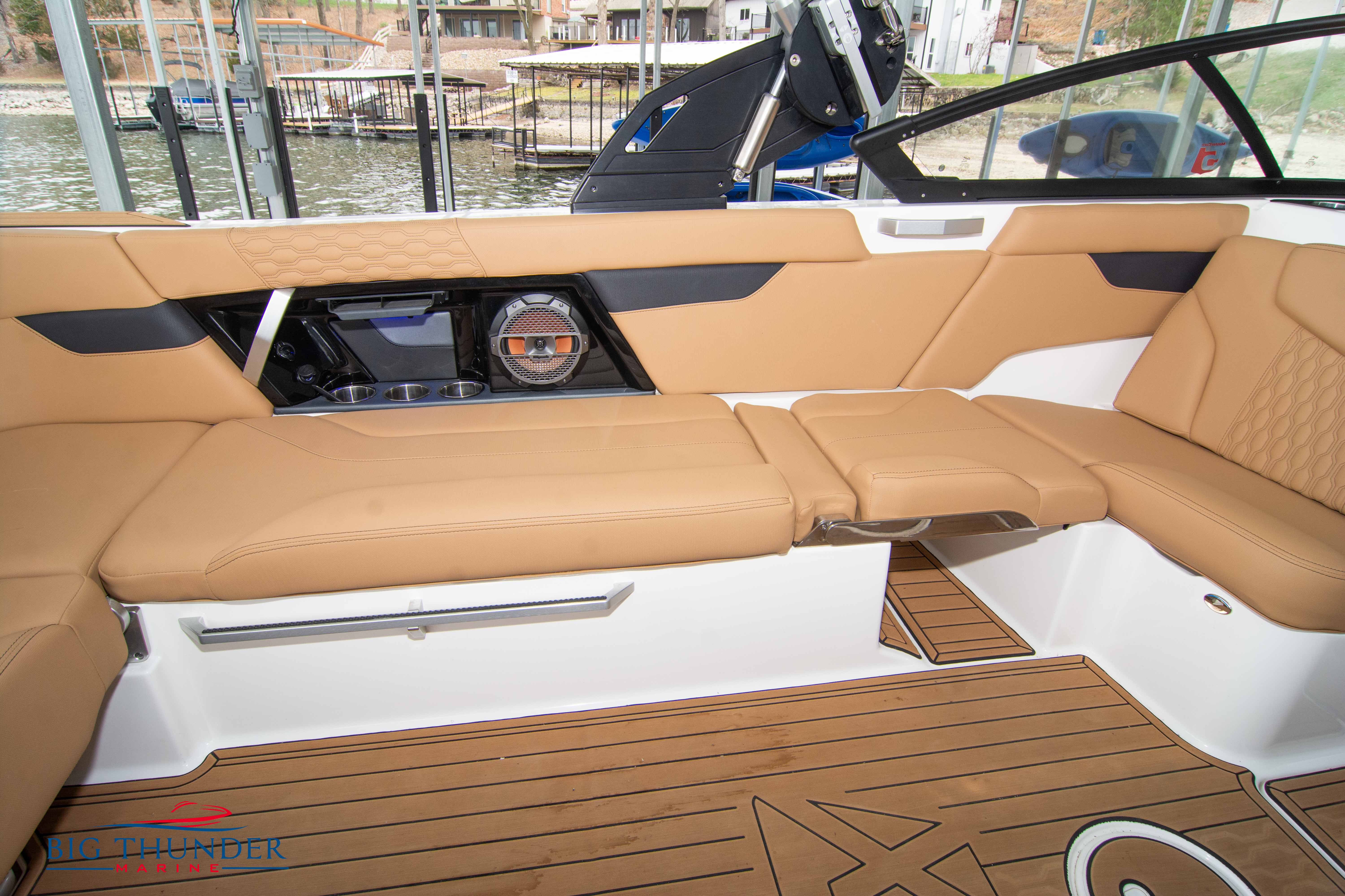 2022 Mastercraft XT24