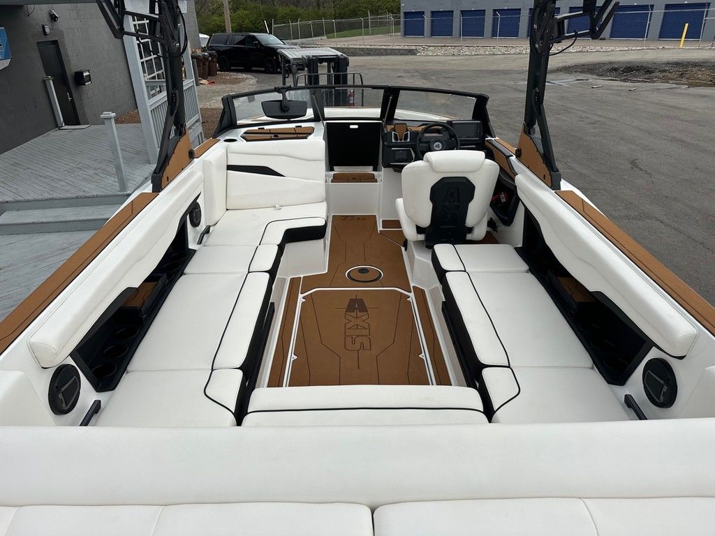 2025 Axis Wake Research T235