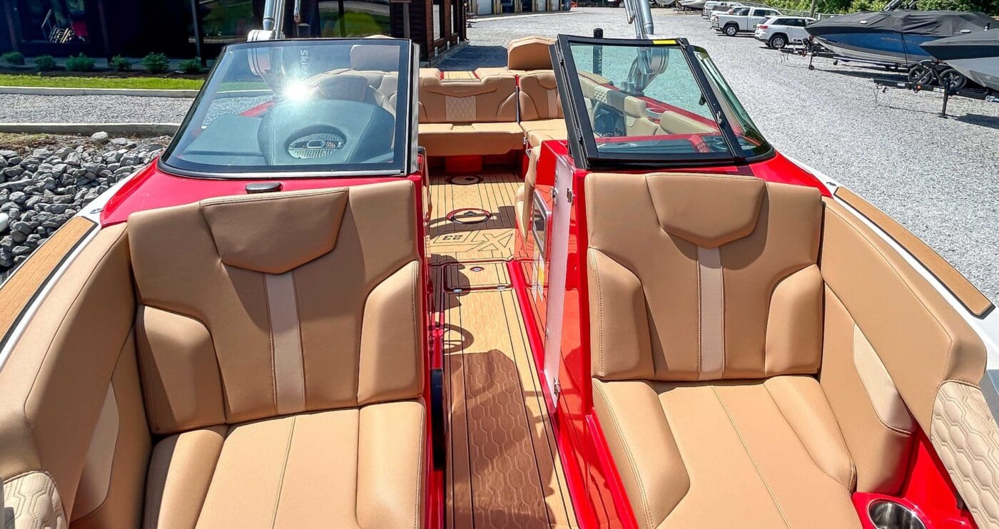 2023 MasterCraft XT23