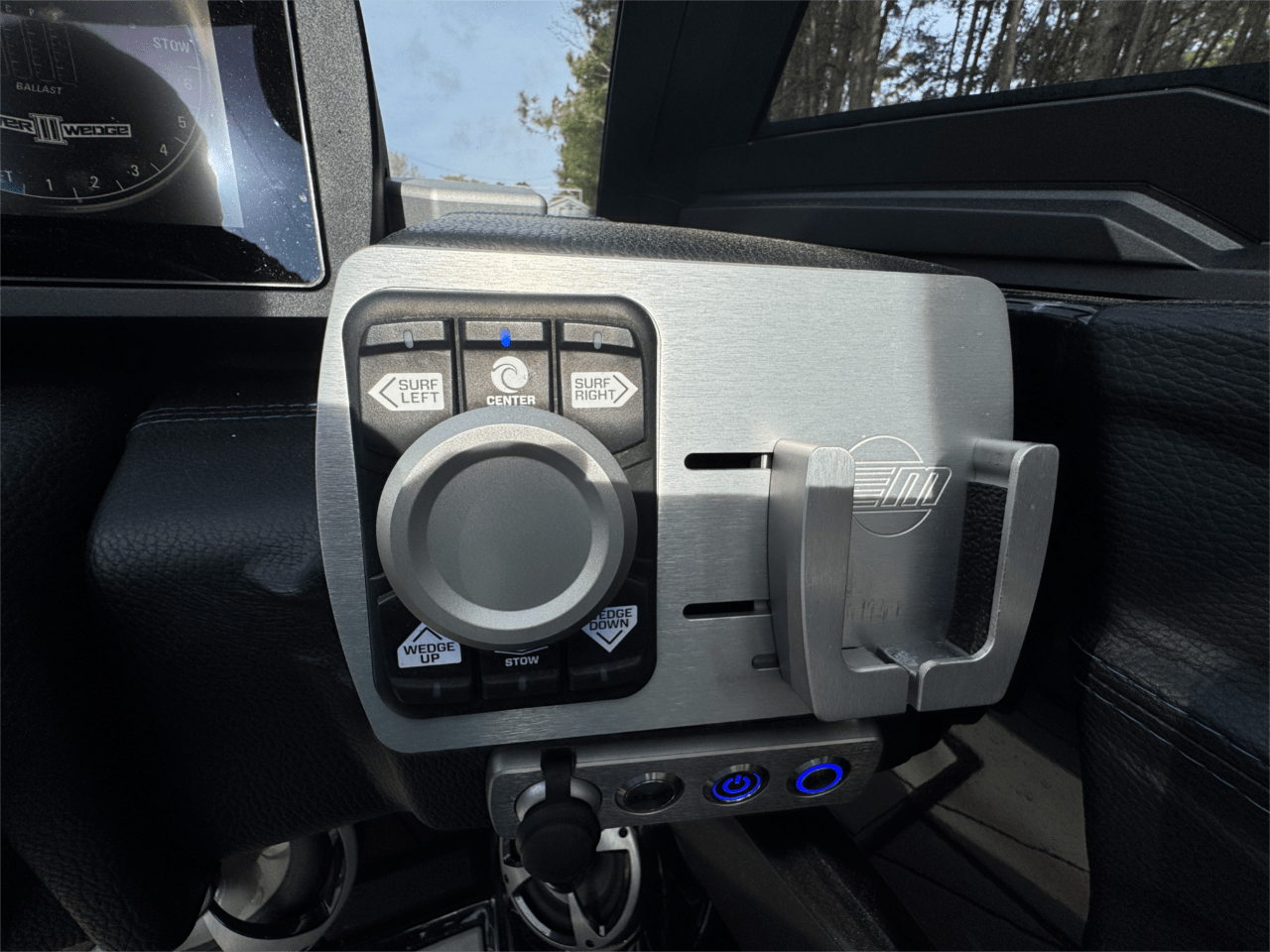 2020 Malibu 21MLX Icon